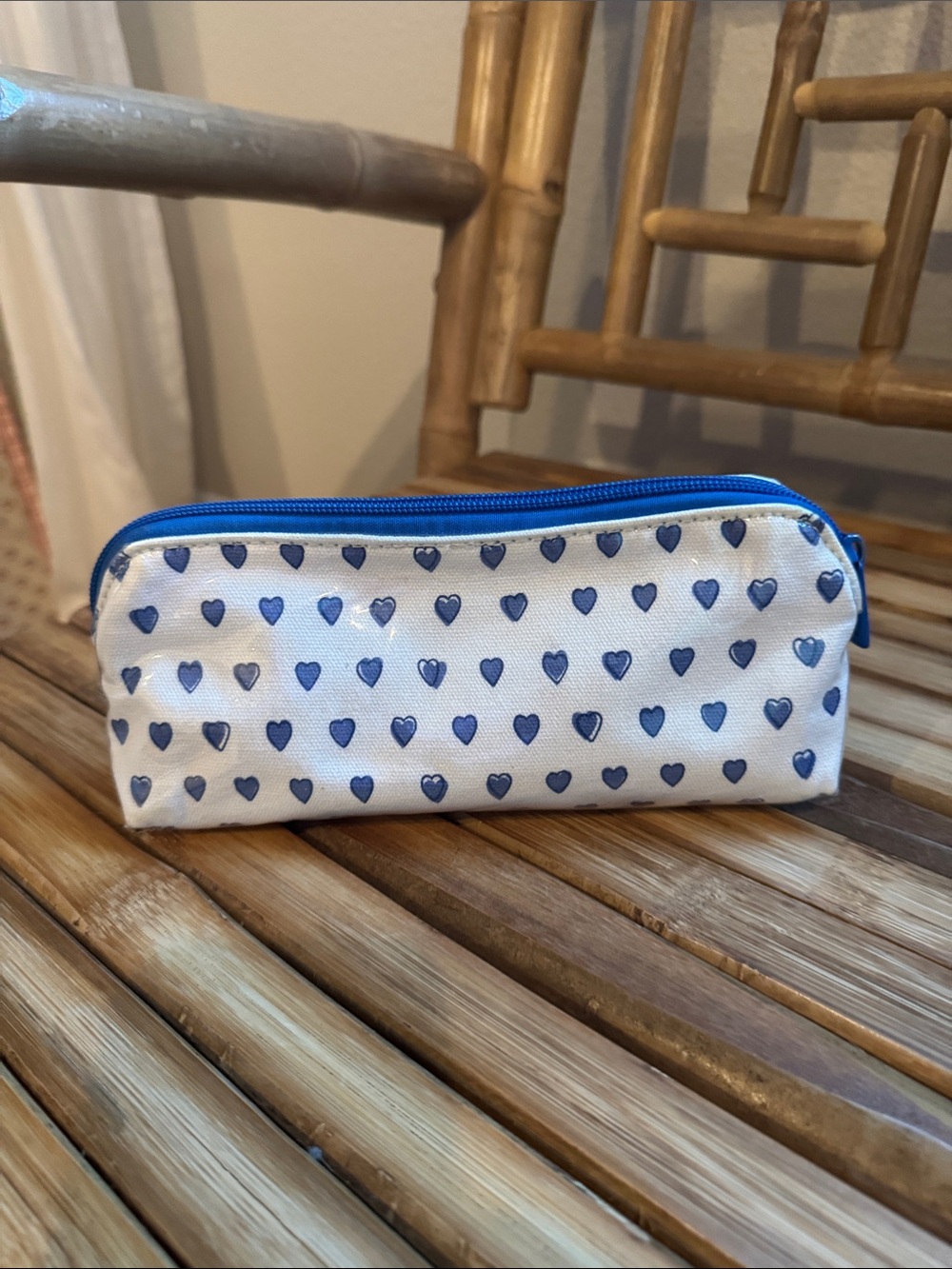 💙 Small Roller Rabbit White Pencil Case Make up with Blue Heart Print Hearts